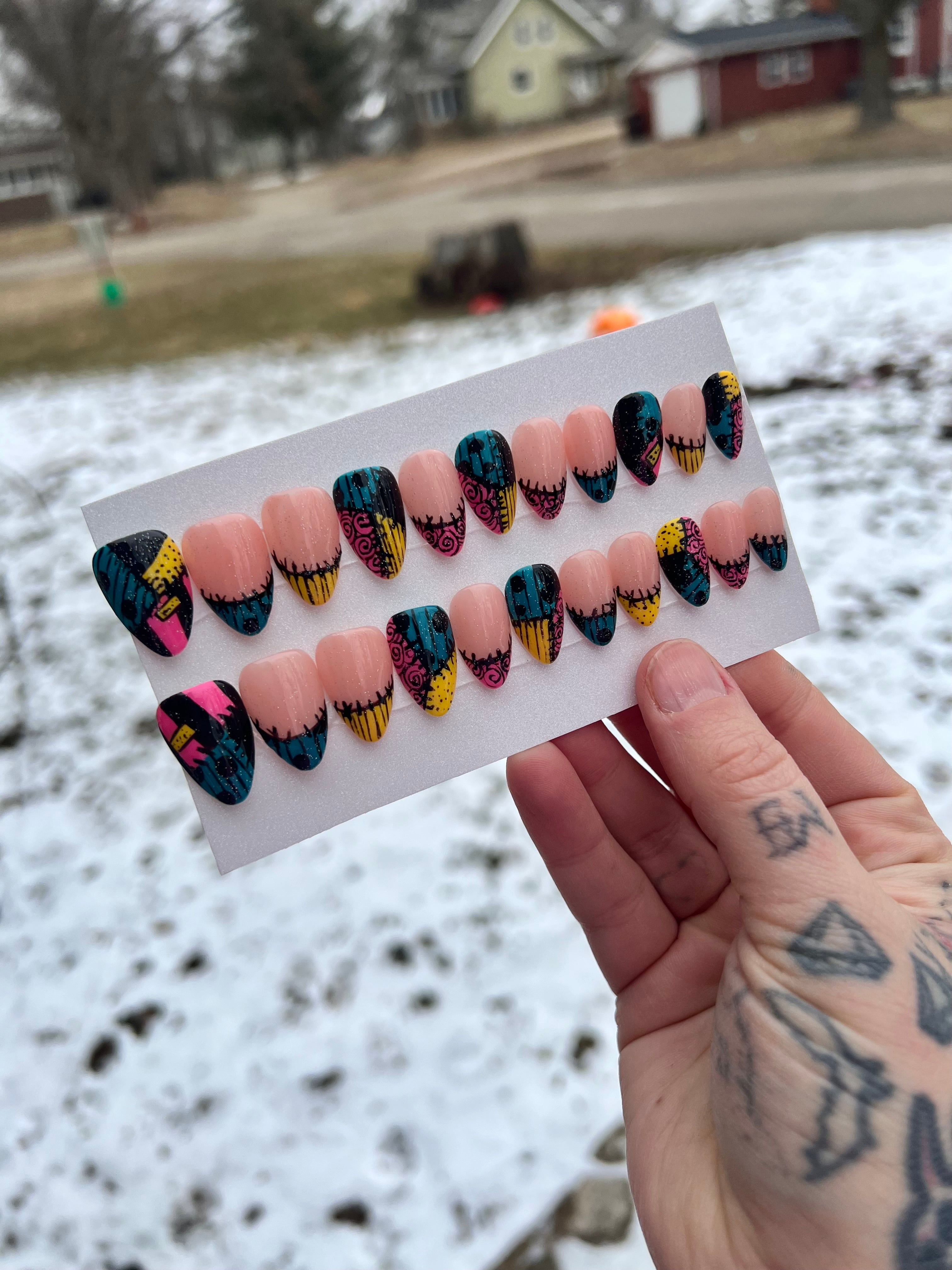 MADE TO ORDER Sallys Dress press ons