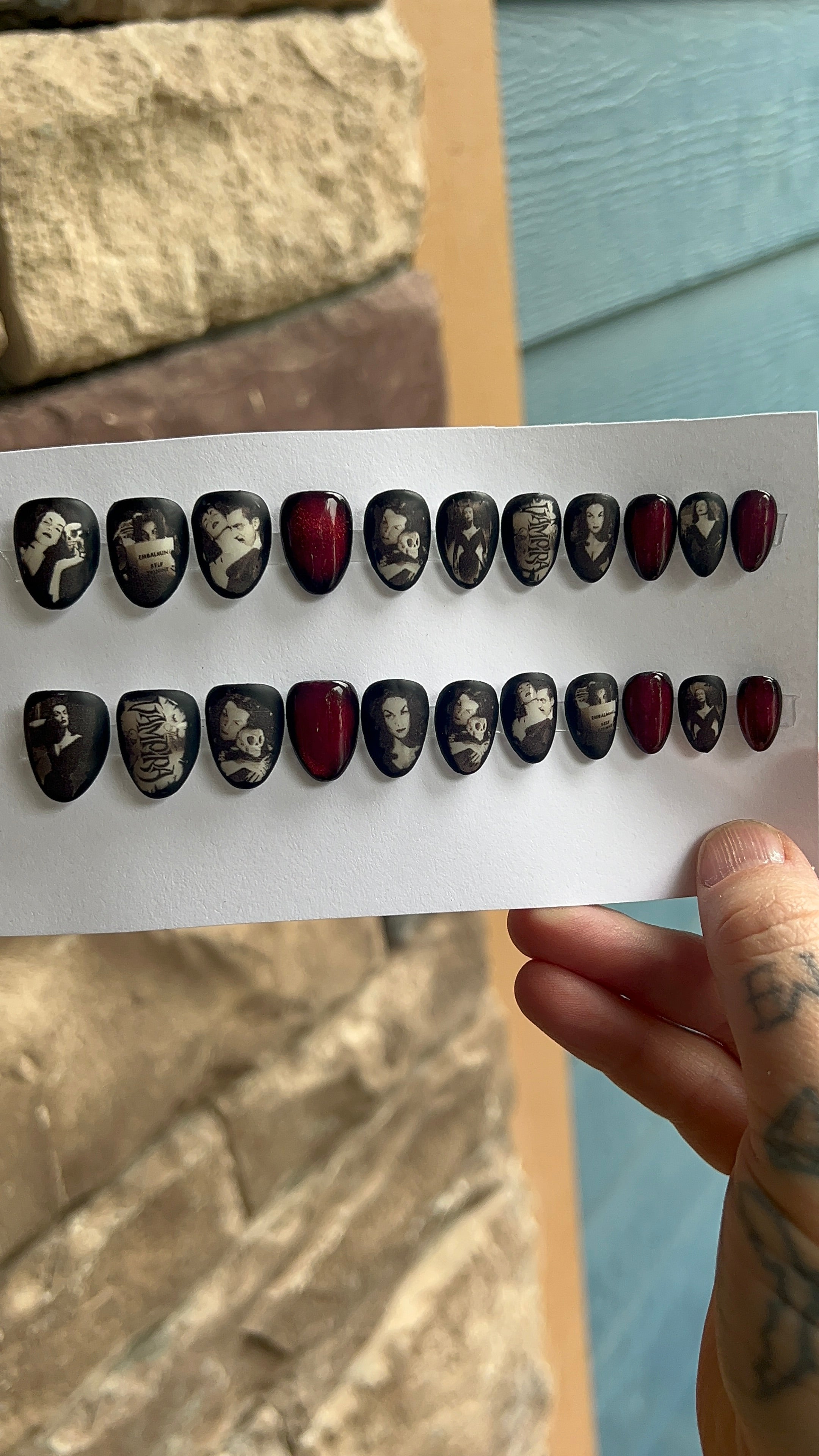 MADE TO ORDER Vampira Press Ons Nails
