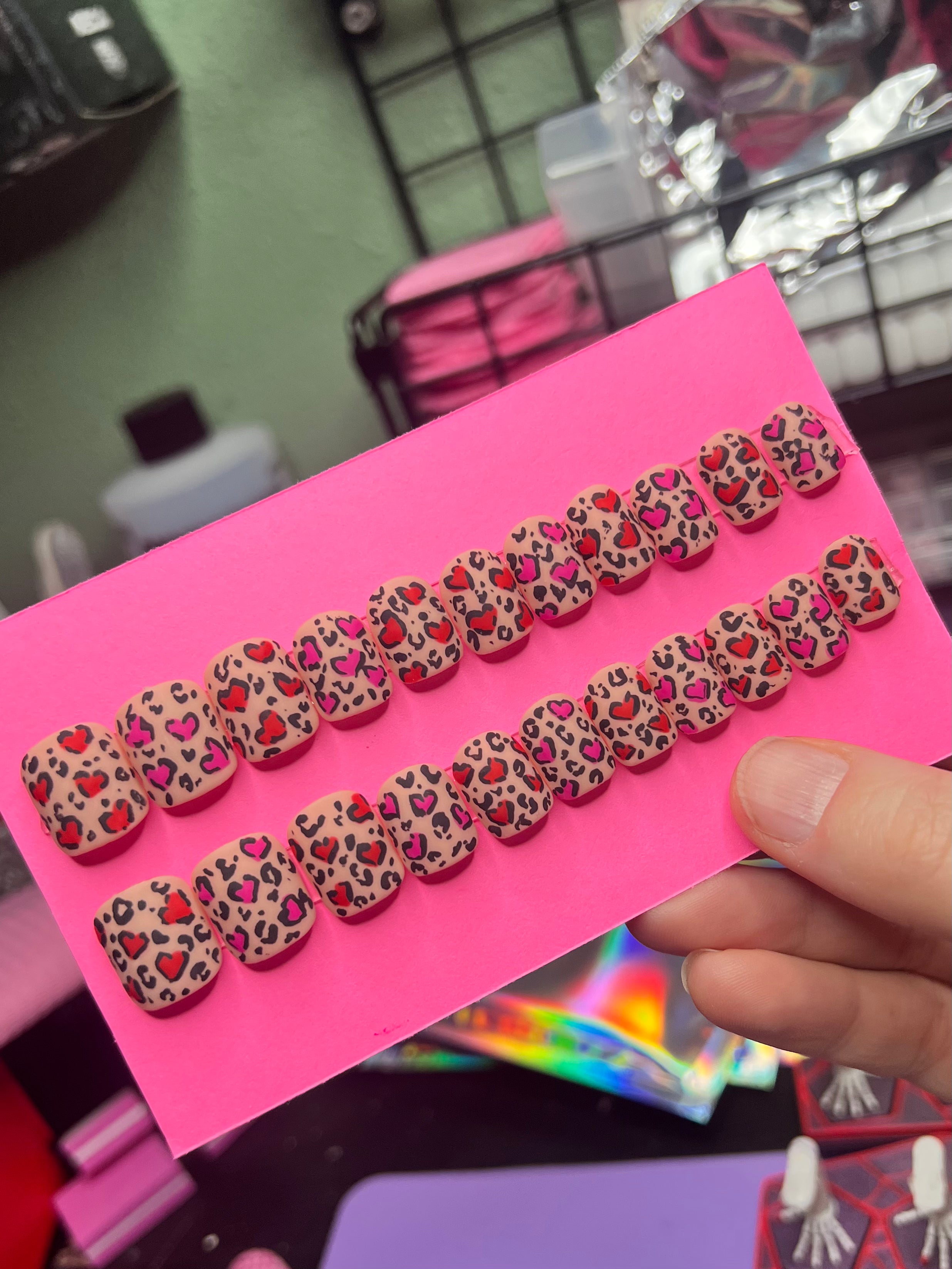 MADE TO ORDER Heart Leopard print matte finish Press Ons